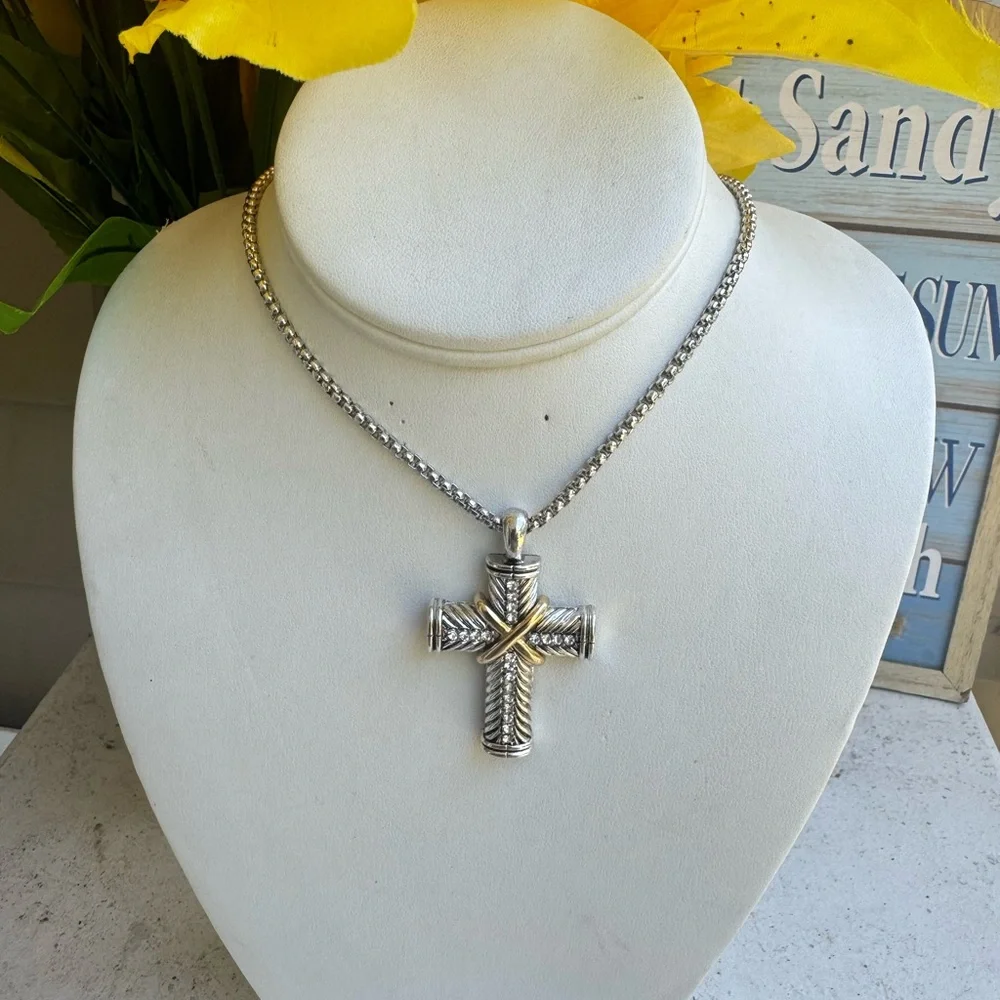 DENKAYS SILVER CROSS NEKLACE